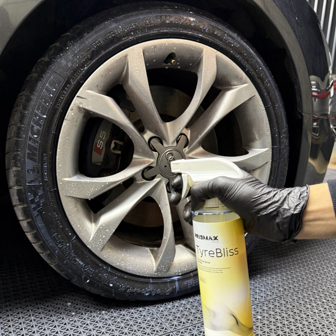Prismax TyreBliss Tire Shine Spray in 500ml bottle, water-based formula for glossy, clean car tires.