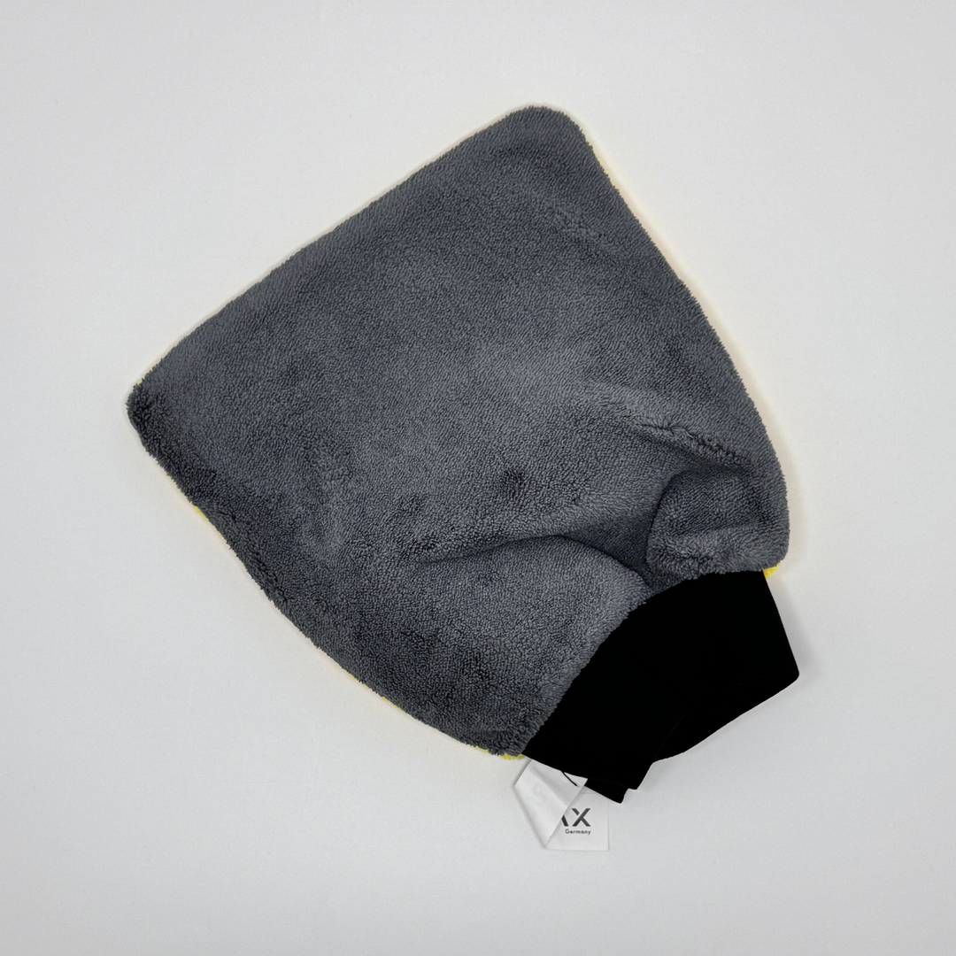 GlassMitt – Streak-Free Glass Cleaning Mitt - Prismax - Car Care Products